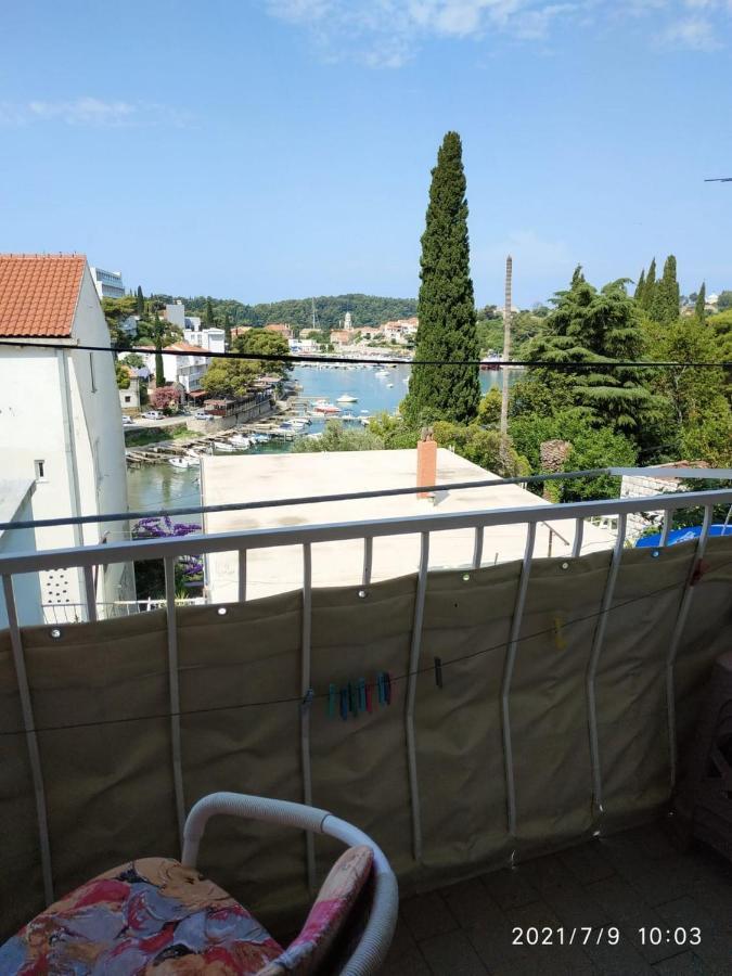 Apartments Raguz 察夫塔特 外观 照片